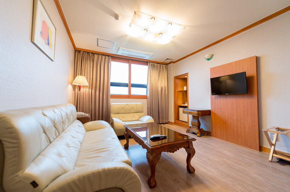 Gwangju Prado Hotel Gwangju Metropolitan City Екстер'єр фото